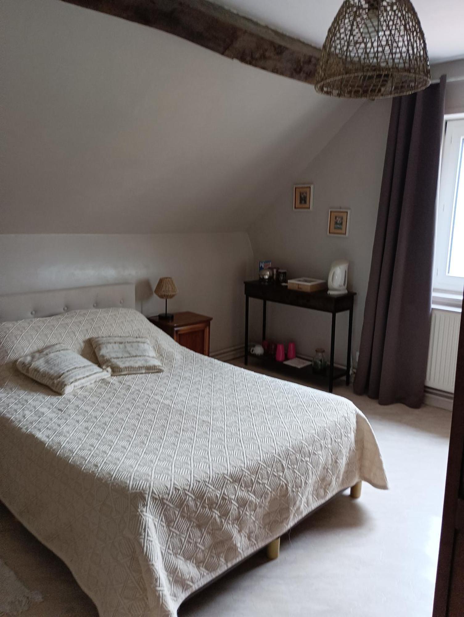 Chambre Heloise Meillard Exterior foto